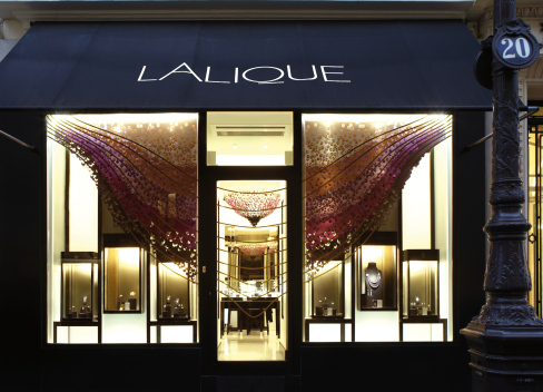 Vitrine pour la boutique Lalique